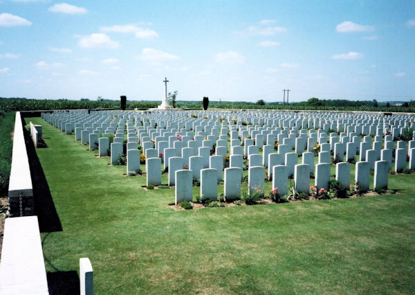 GRAND-SERAUCOURT BRITISH CEMETERY