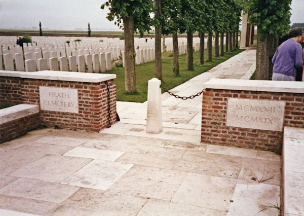 HEATH CEMETERY, HARBONNIERES