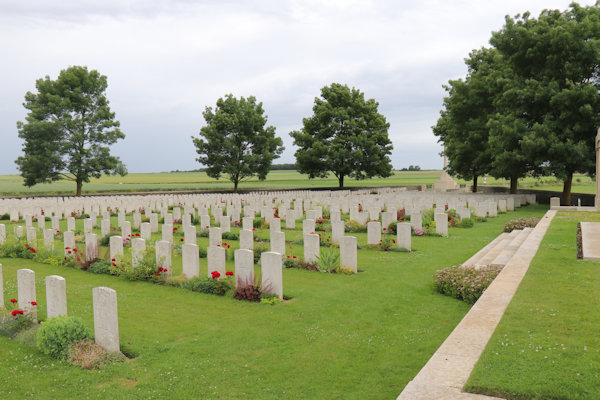 BAILLEUL ROAD EAST CEMETERY, ST. LAURENT-BLANGY