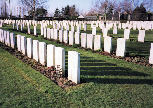 LA BRIQUE MILITARY CEMETERY NO.2