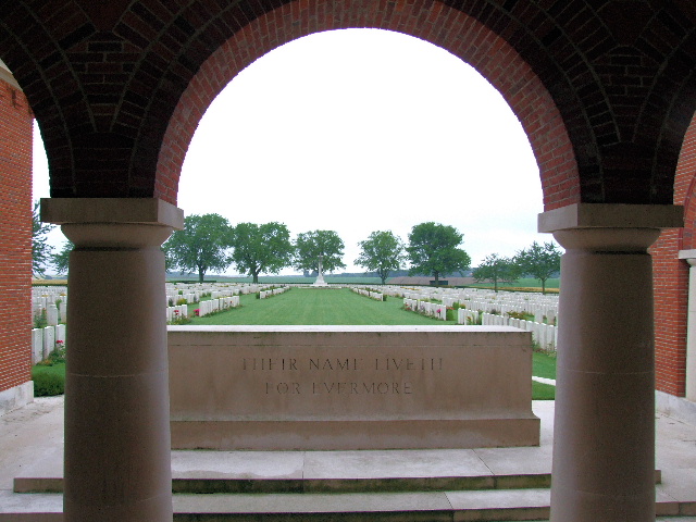 LONDON CEMETERY AND EXTENSION, LONGUEVAL