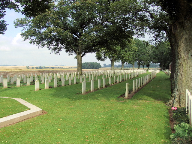 SUCRERIE MILITARY CEMETERY, COLINCAMPS