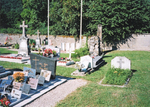 Lachalade Churchyard