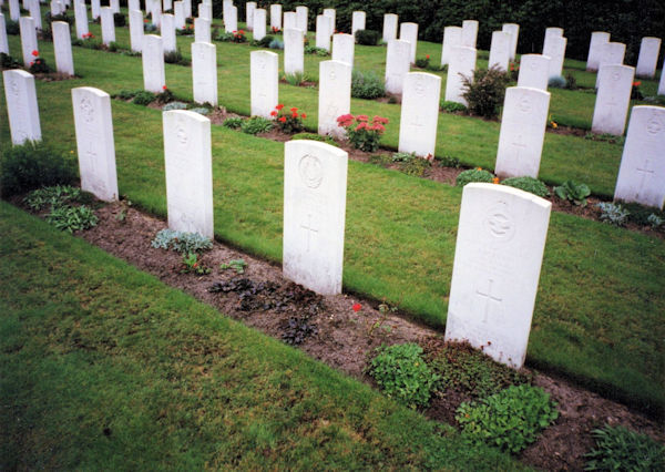 BERGEN-OP-ZOOM WAR CEMETERY