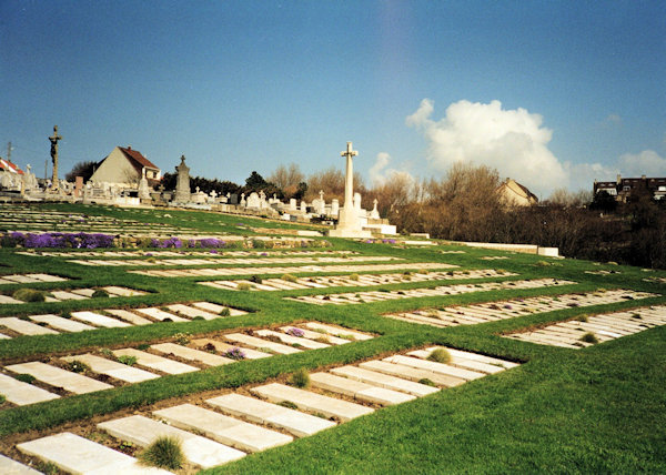 WIMEREUX COMMUNAL CEMETERY